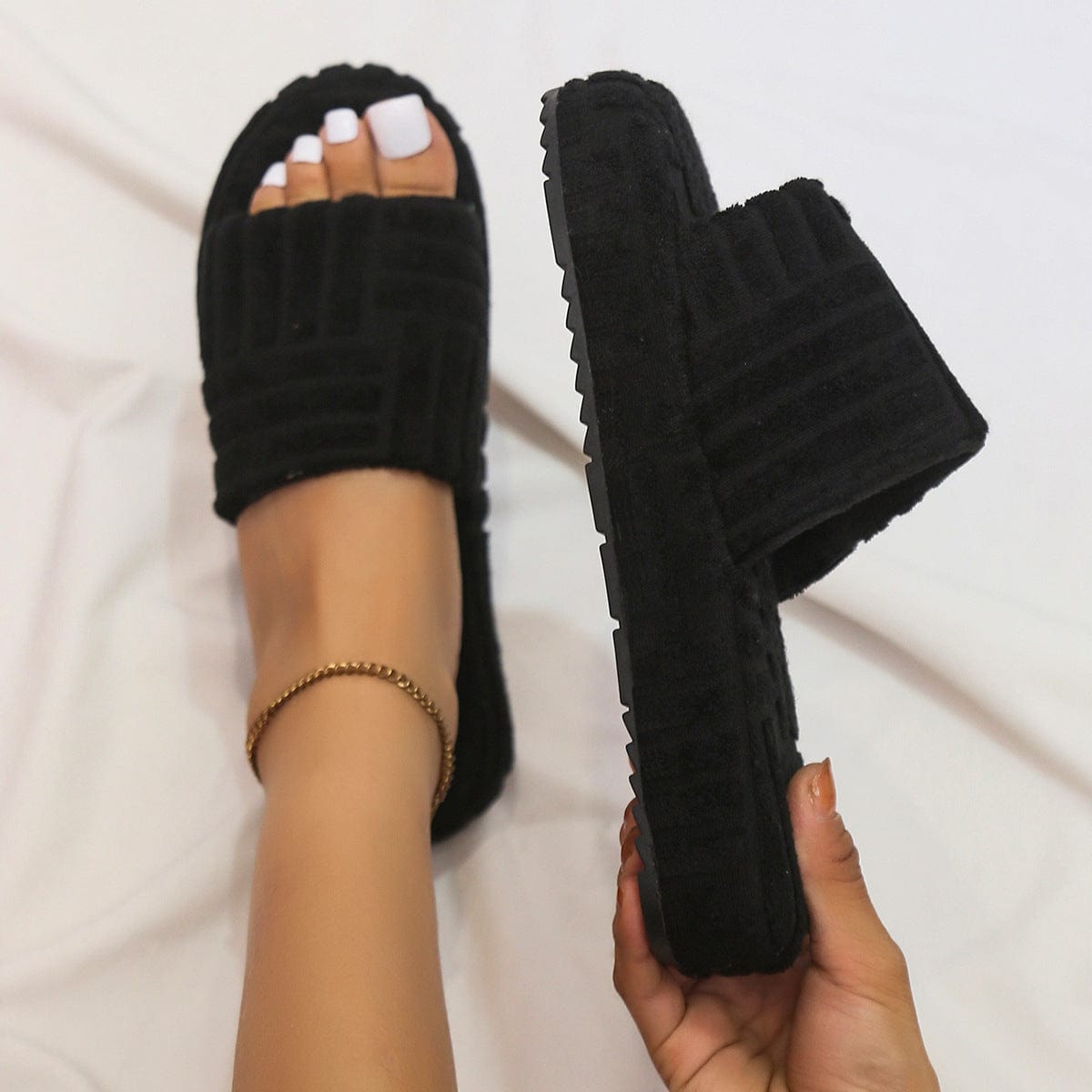 Claquettes fourrure confort
